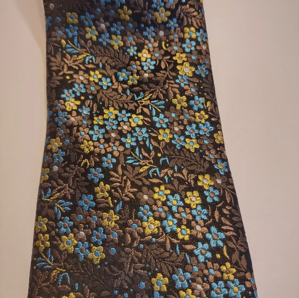 Sean John Floral Patterned Silk Tie in Blue and Brown